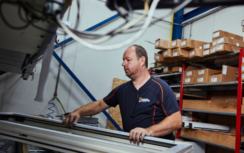 Kunststof kozijnen uit eigen fabriek